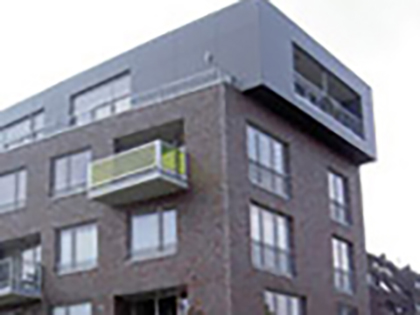 Fünfstöckiges Apartmenthaus